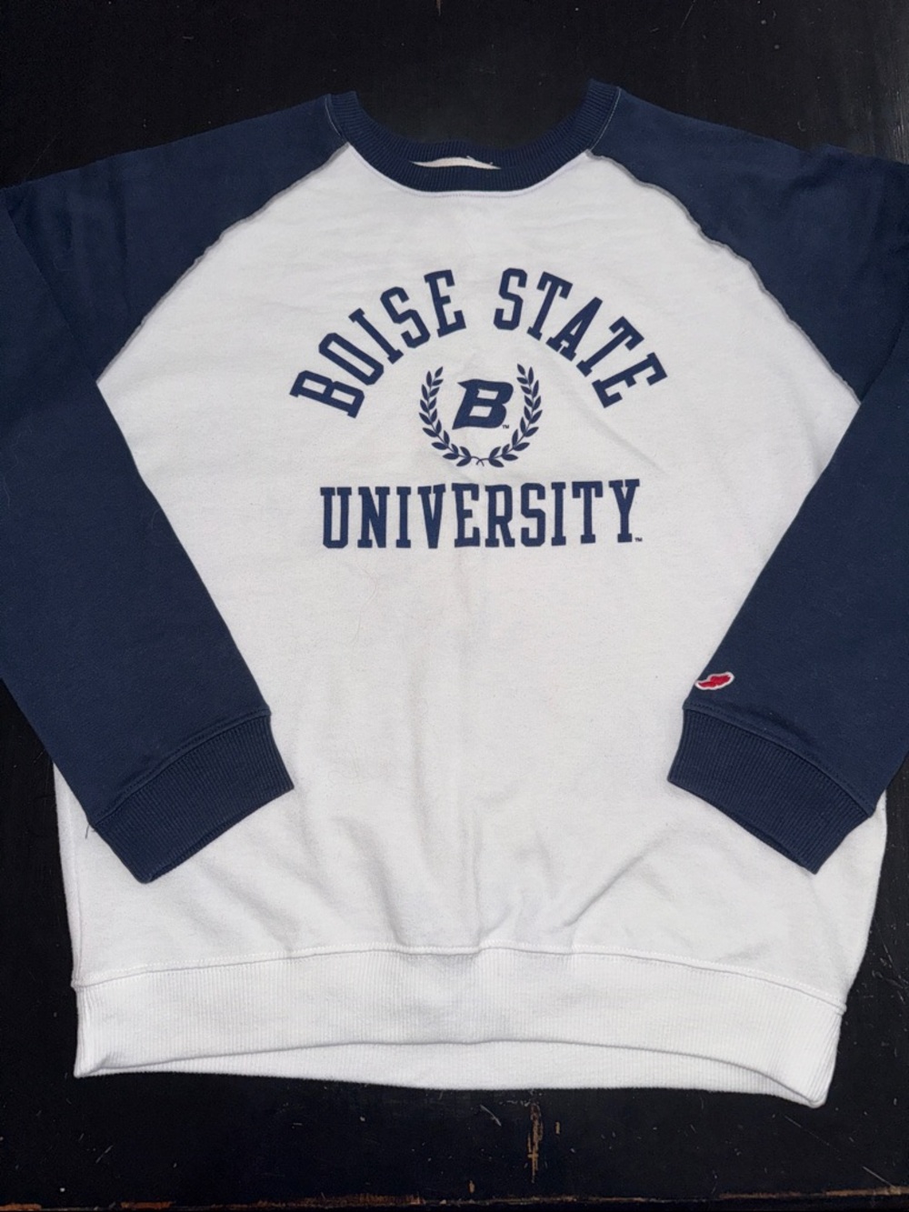 boise state LEAGUE raglan sleeve crew neck sweatshirt. size large. fair used.